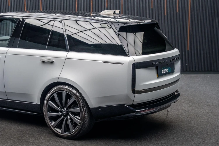 Vehicle Image 19