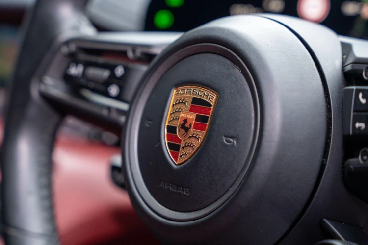 Vehicle Image 30