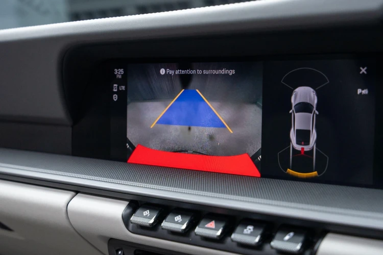 Vehicle Image 9
