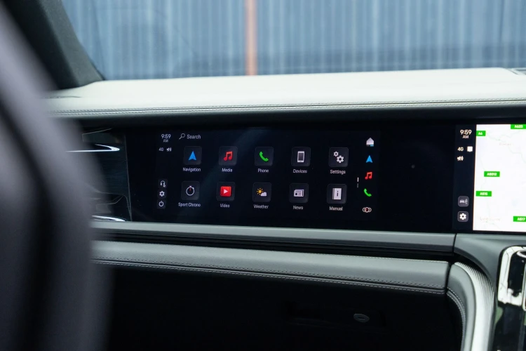Vehicle Image 8