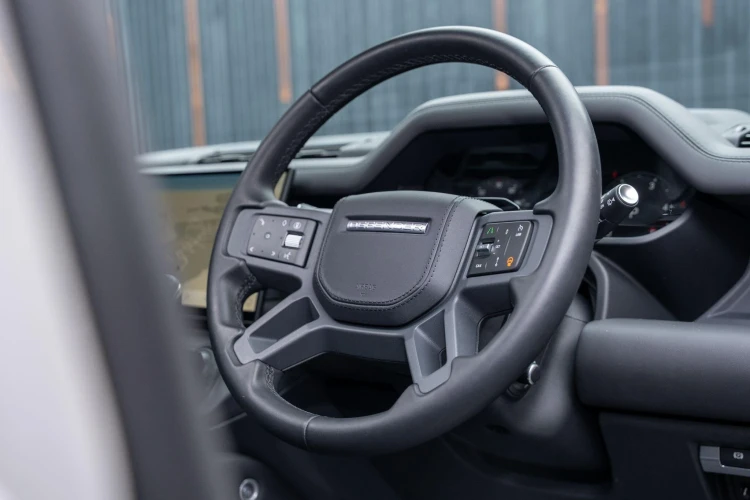 Vehicle Image 39
