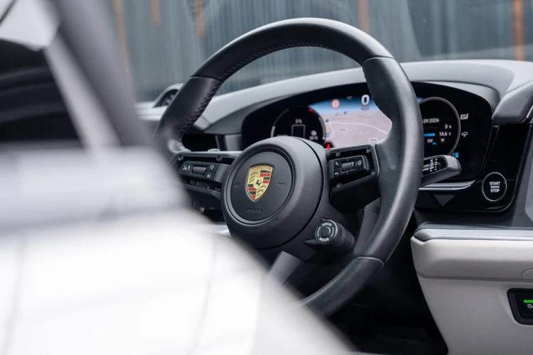 Vehicle Image 45