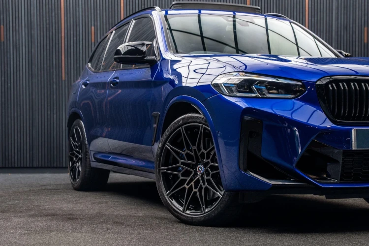 Vehicle Image 7