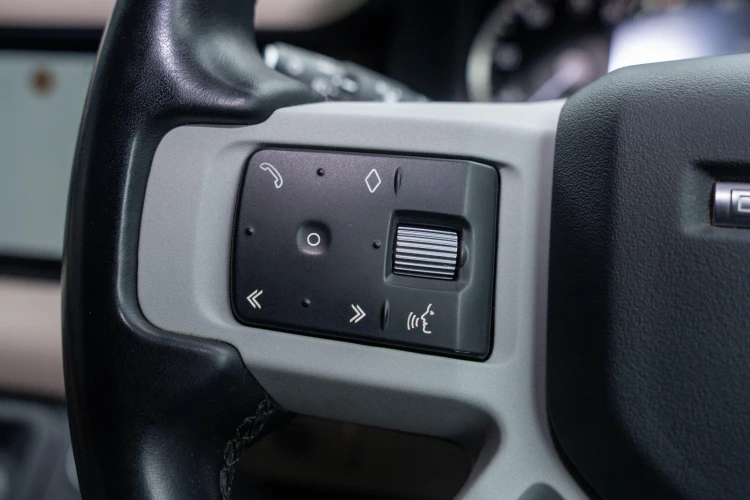Vehicle Image 22