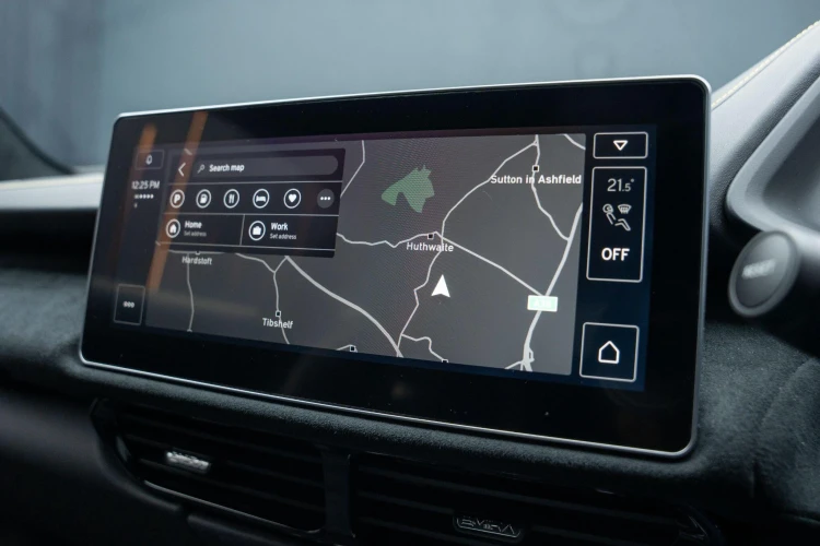 Vehicle Image 8