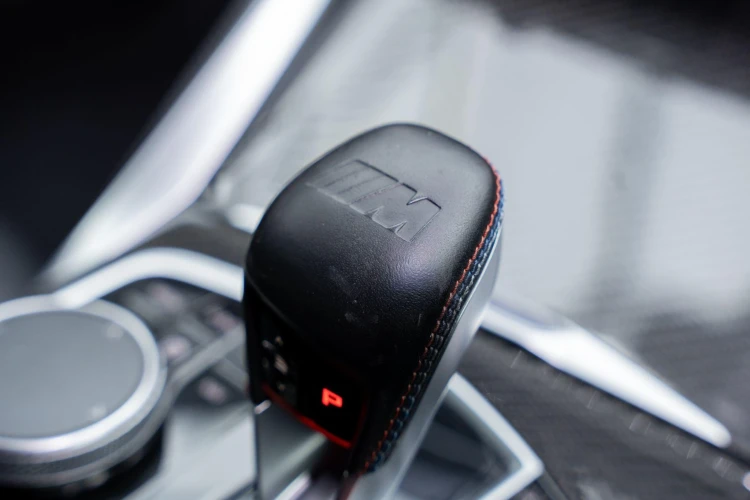 Vehicle Image 36
