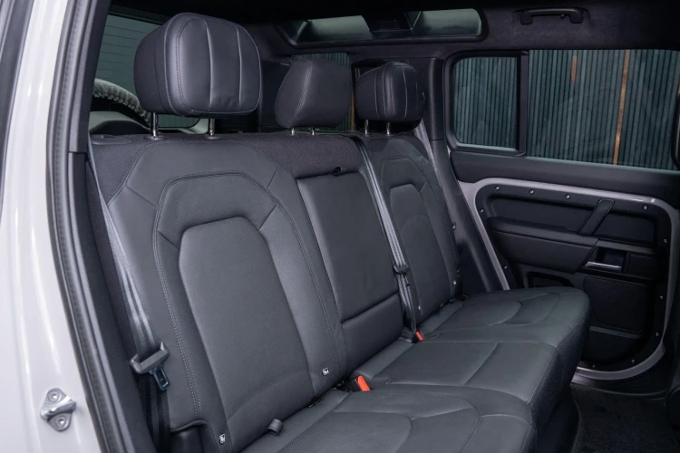 Vehicle Image 14