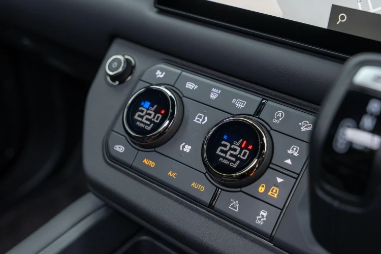 Vehicle Image 22