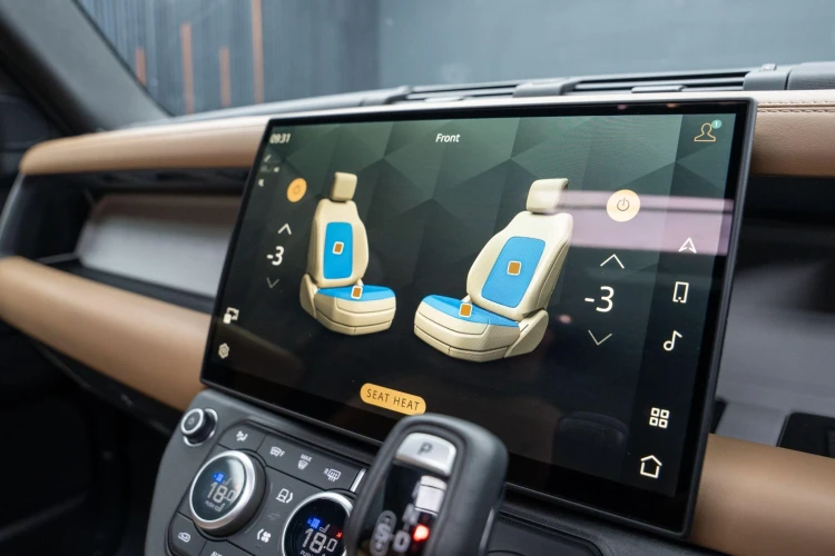Vehicle Image 6