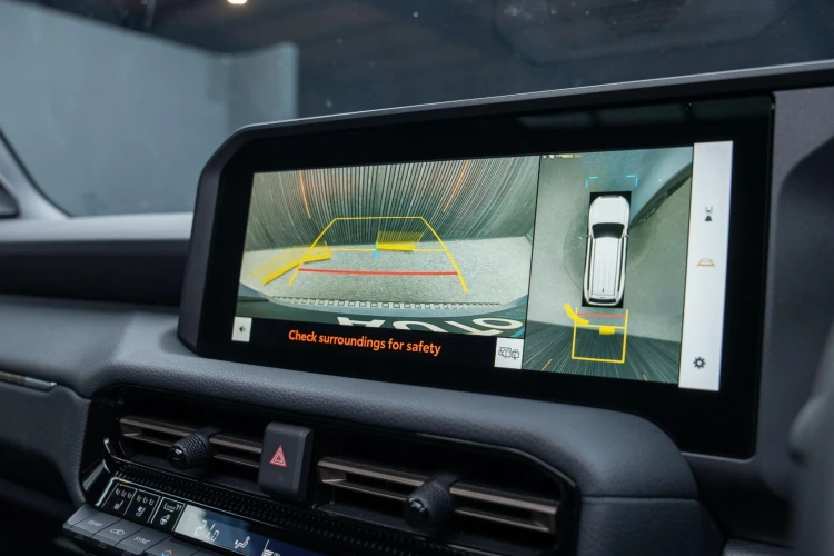 Vehicle Image 8