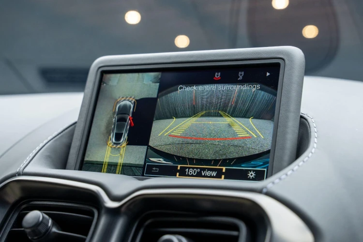 Vehicle Image 6