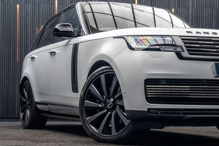 Vehicle Image 7