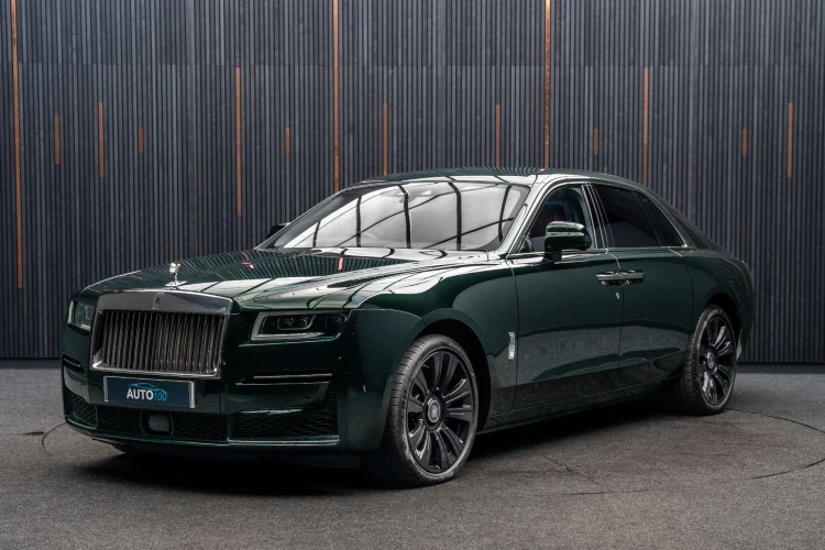 Vehicle Image 5