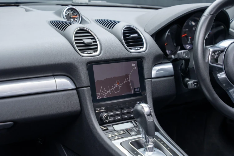 Vehicle Image 35