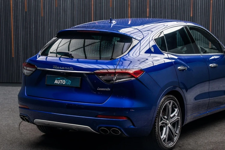 Vehicle Image 21