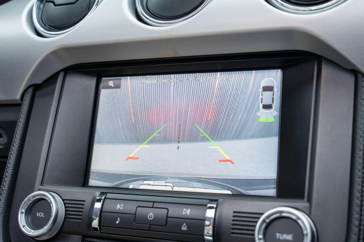 Vehicle Image 8