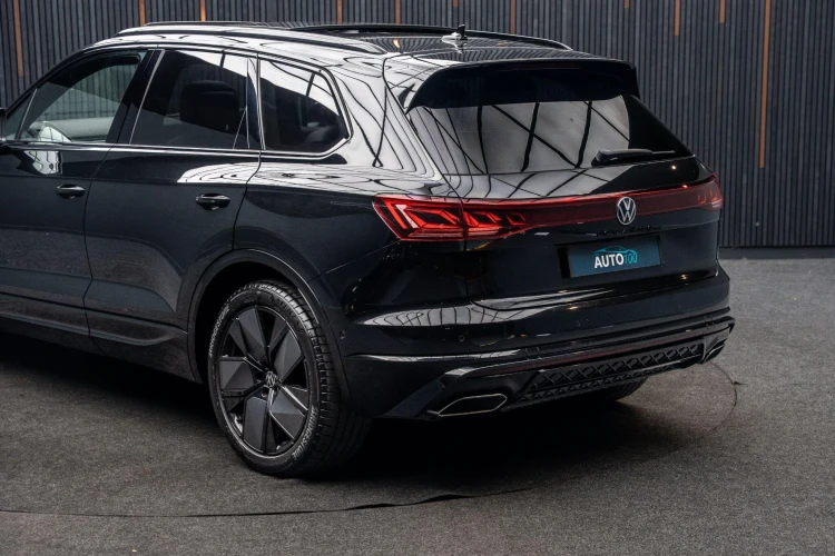 Vehicle Image 19