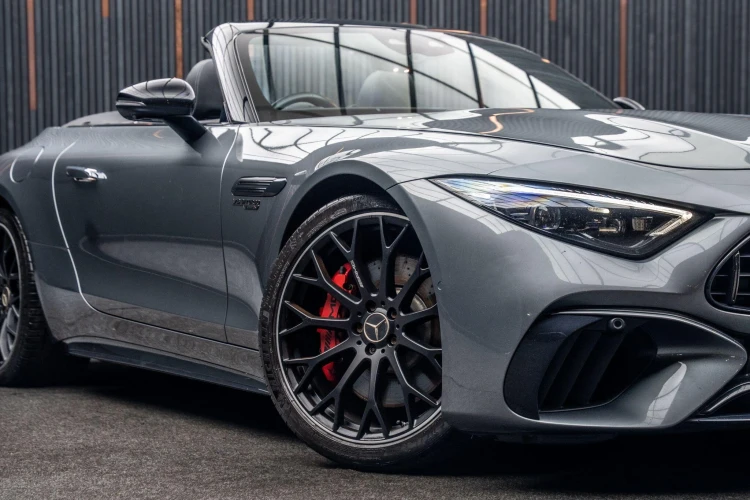 Vehicle Image 7