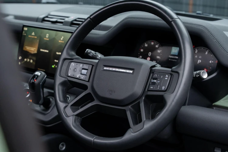 Vehicle Image 40