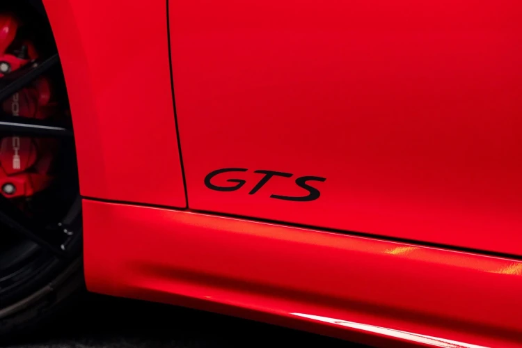 Vehicle Image 25