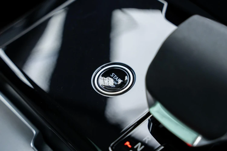 Vehicle Image 30