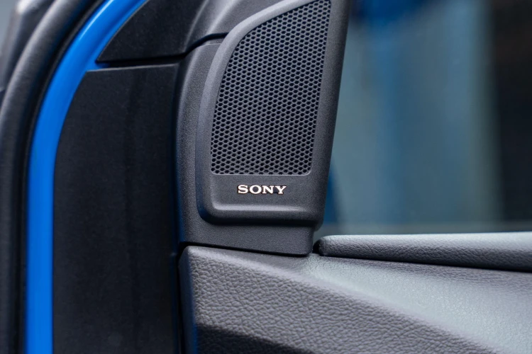 Vehicle Image 9