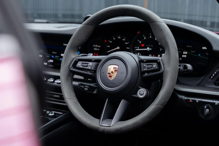 Vehicle Image 35