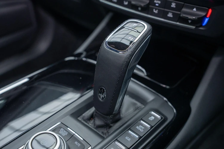 Vehicle Image 38