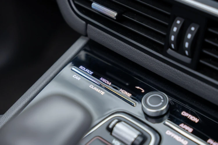 Vehicle Image 20