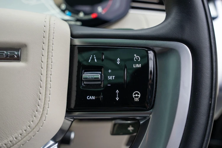 Vehicle Image 30