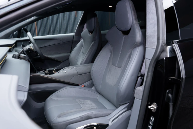 Vehicle Image 45