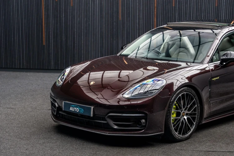Vehicle Image 5