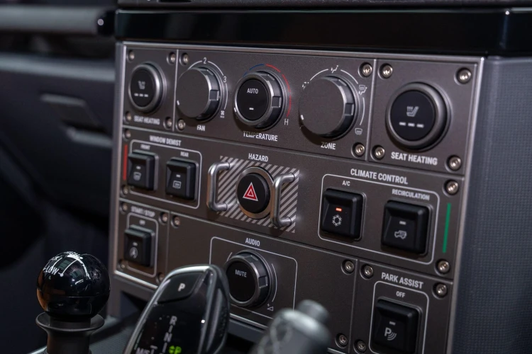 Vehicle Image 10