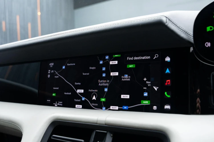 Vehicle Image 8