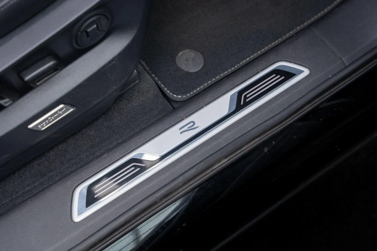 Vehicle Image 31