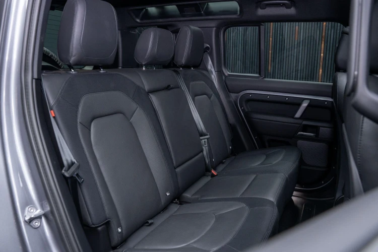 Vehicle Image 14