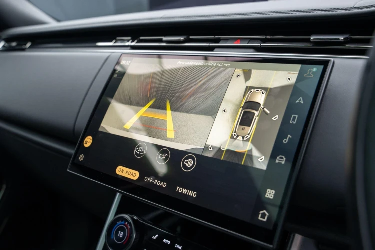 Vehicle Image 10