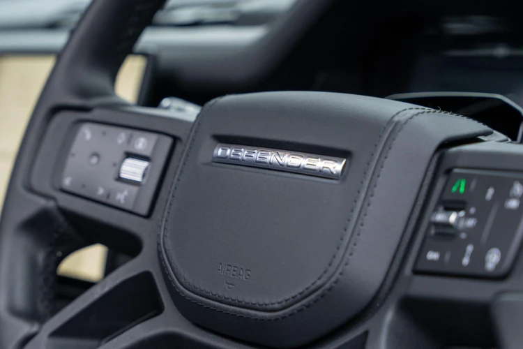 Vehicle Image 18