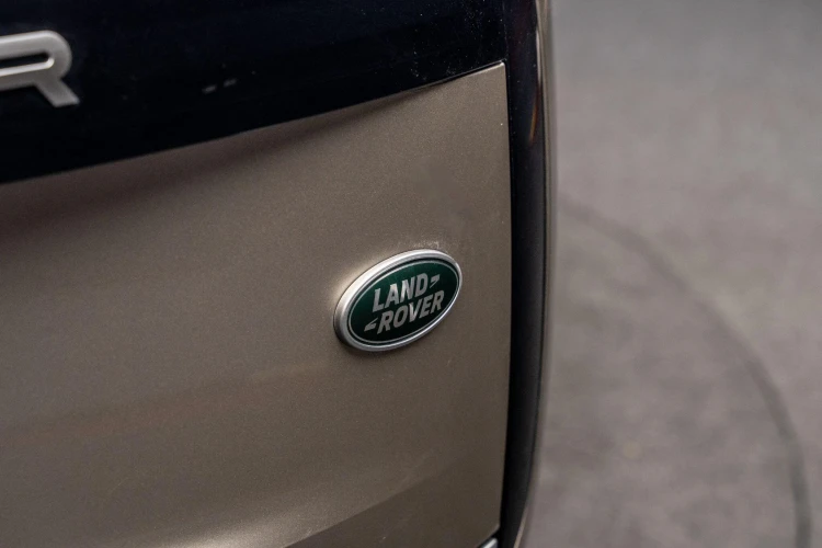 Vehicle Image 35