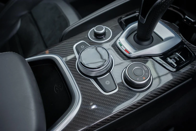 Vehicle Image 30