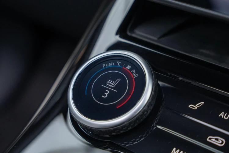 Vehicle Image 24