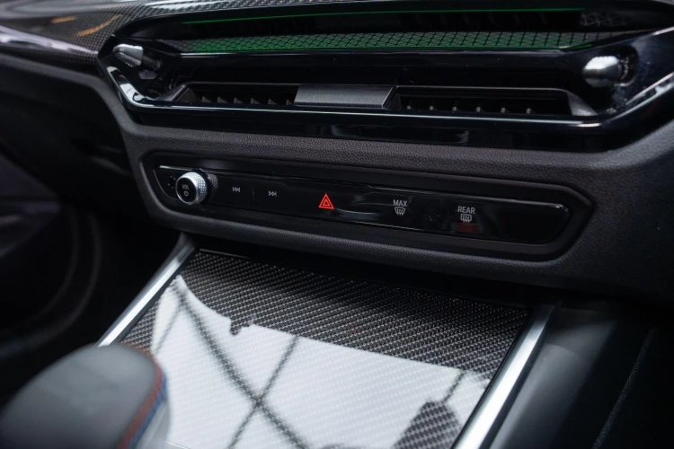 Vehicle Image 42