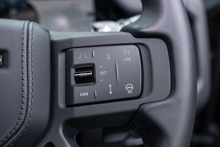 Vehicle Image 37