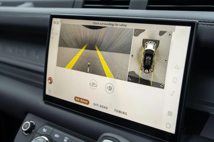 Vehicle Image 8
