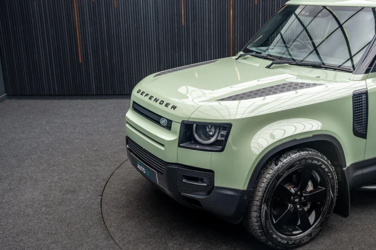 Vehicle Image 5