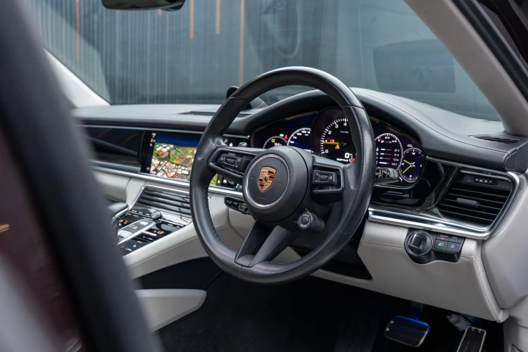 Vehicle Image 30