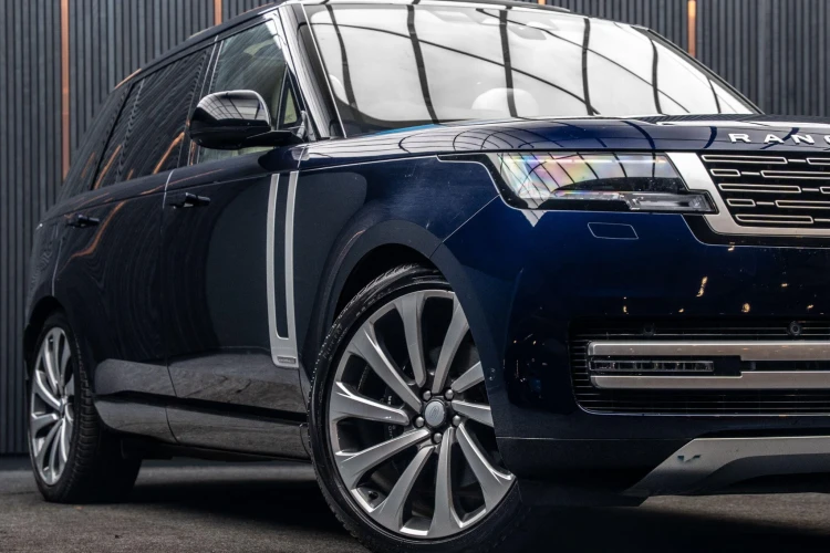 Vehicle Image 7