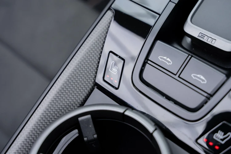 Vehicle Image 45