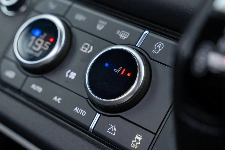 Vehicle Image 18