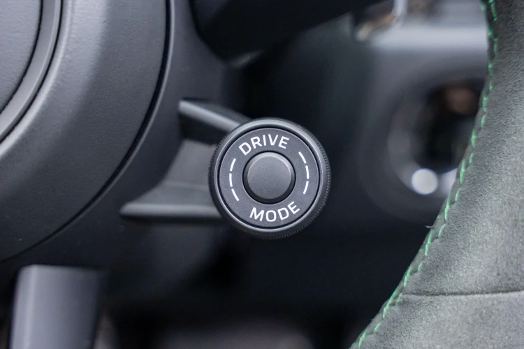 Vehicle Image 20